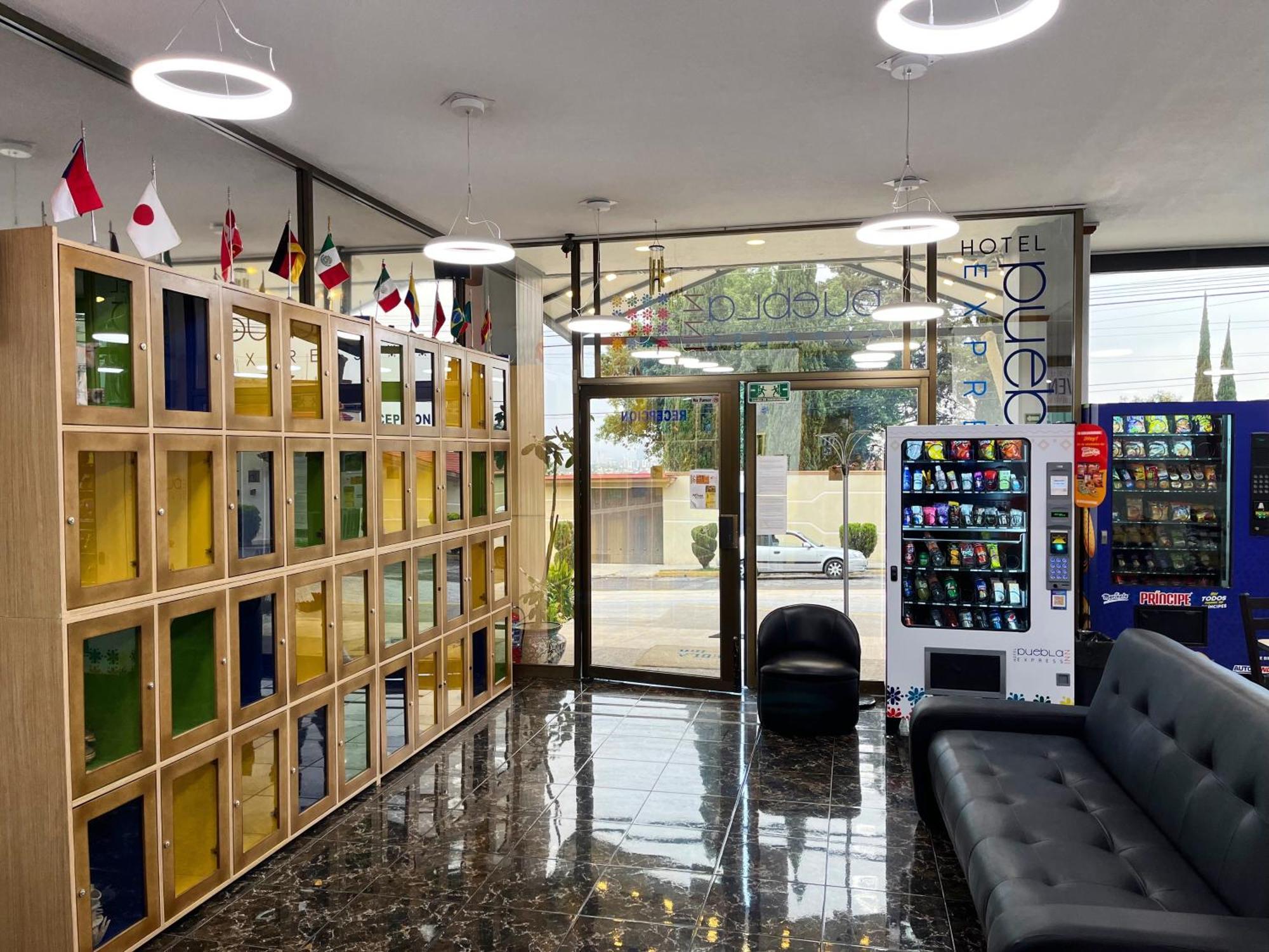 Puebla Inn Express Zewnętrze zdjęcie